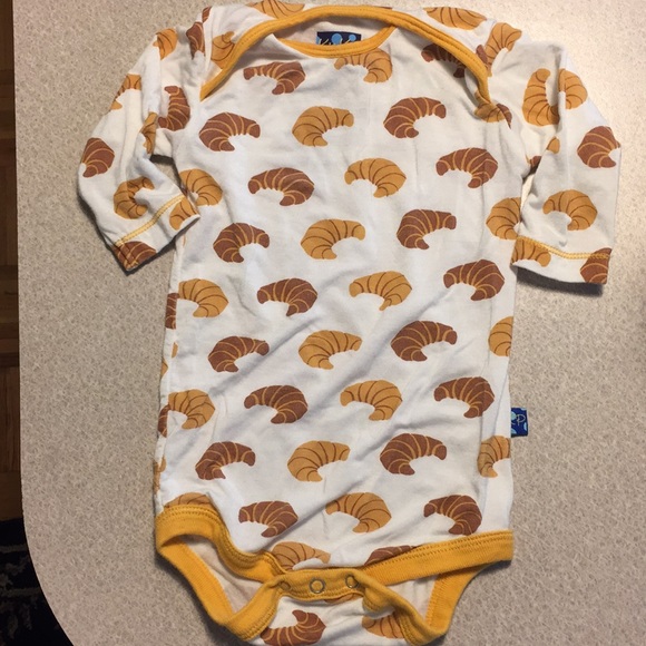 Kickee Pants Other - Kickee Pants Onesie